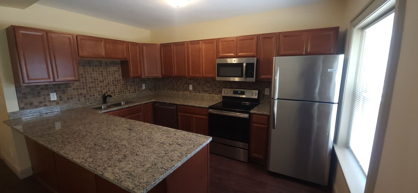 1416 E State St - Apartment - 15