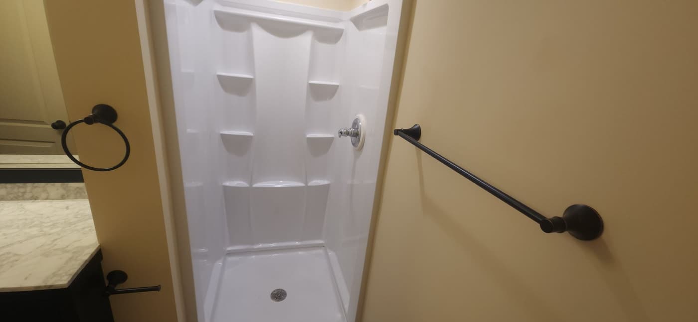 1416 E State St - Apartment - 21