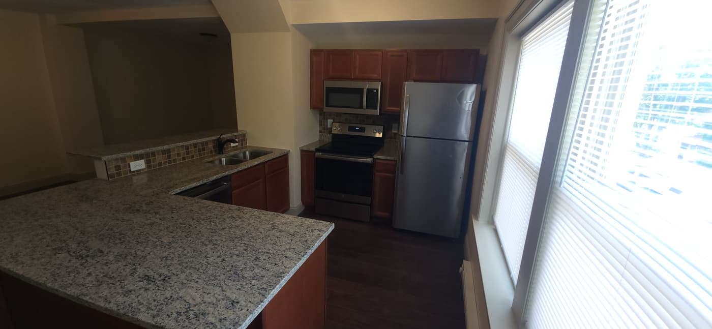 1416 E State St - Apartment - 9
