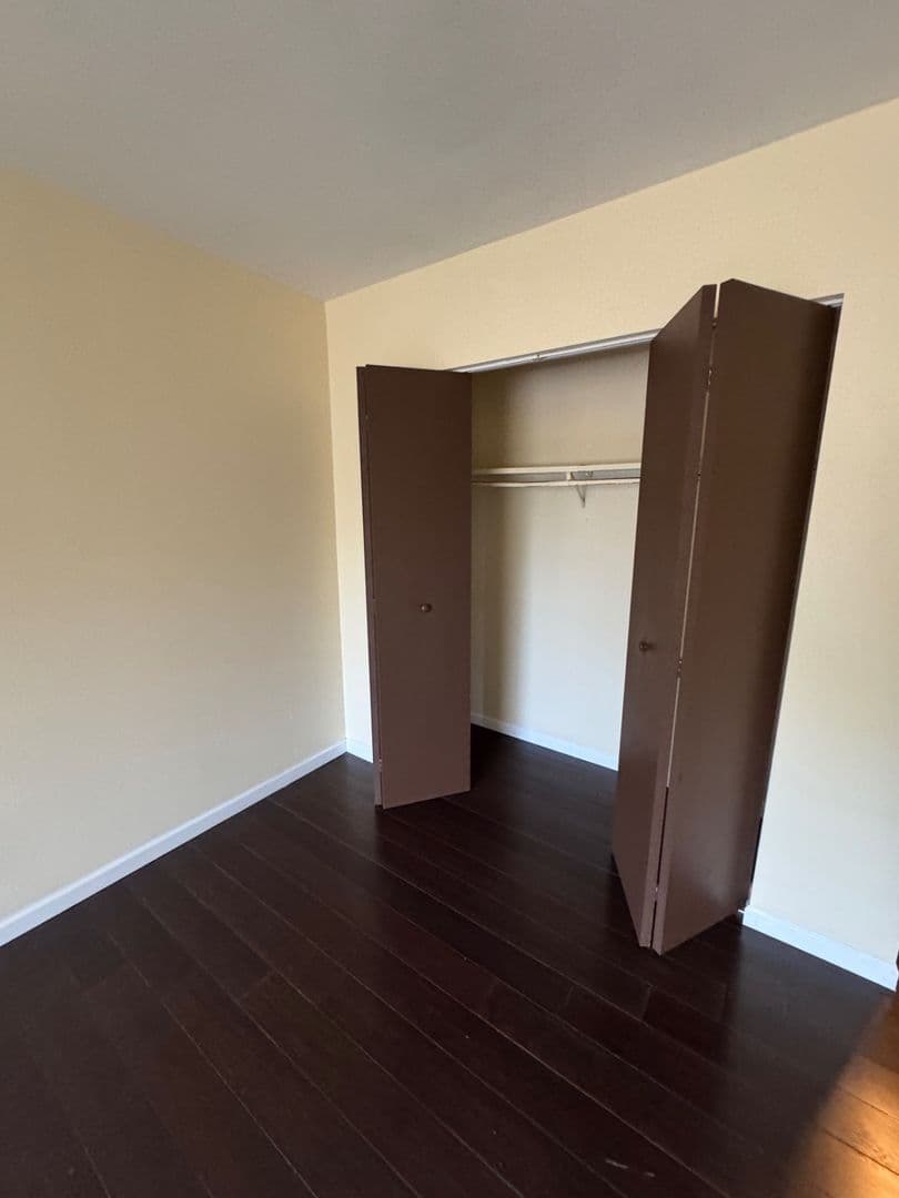 Riverside Terrace Apartments - Apartment - 4