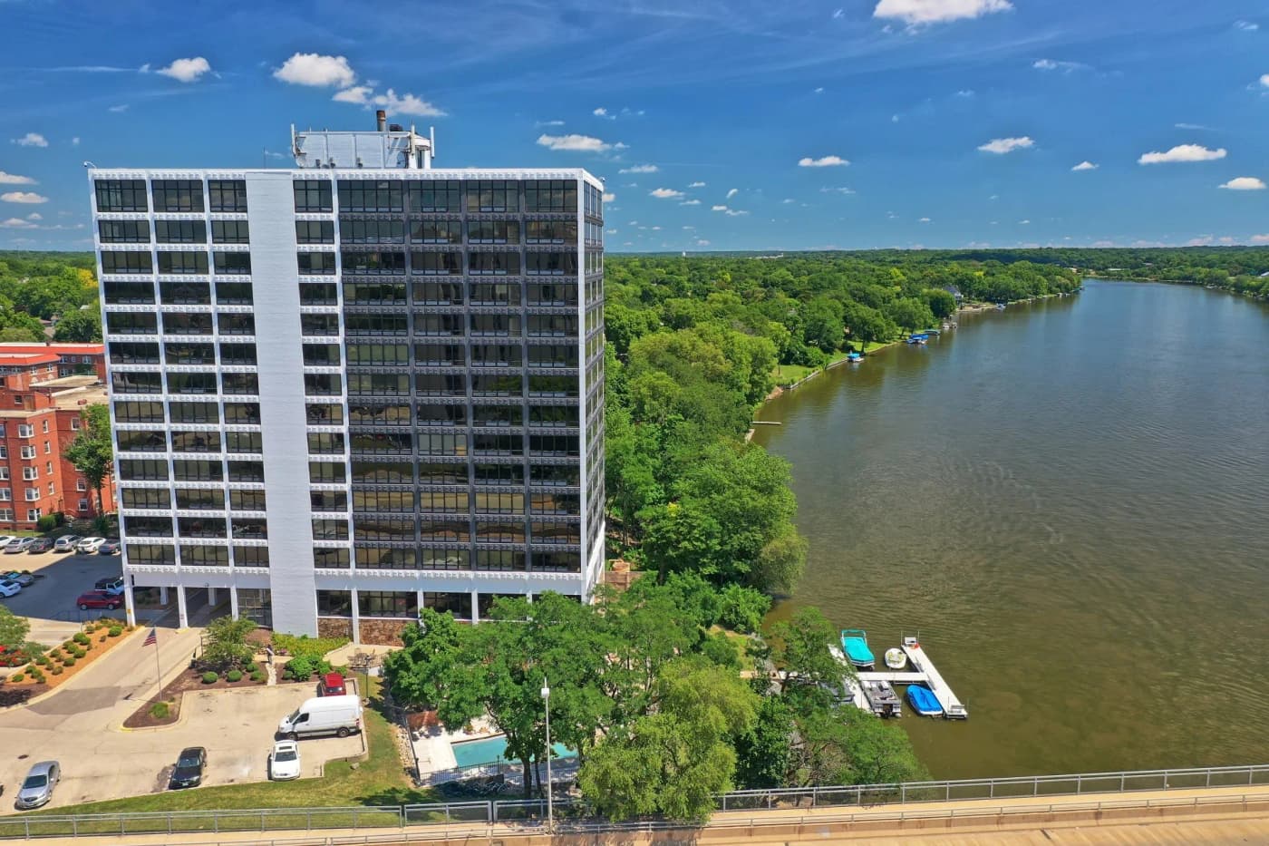 Rock River Tower  - Apartment - 6