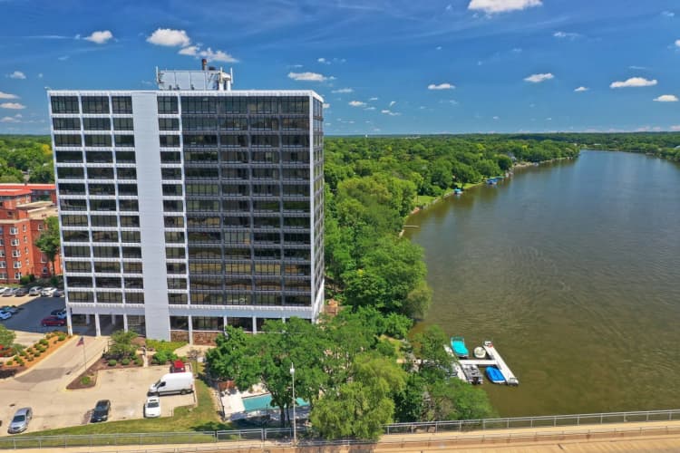Rockford apartments for rent - image - 10-1920w.webp