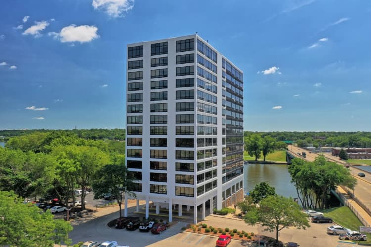 Rockford apartments for rent - image - 2-1920w.webp