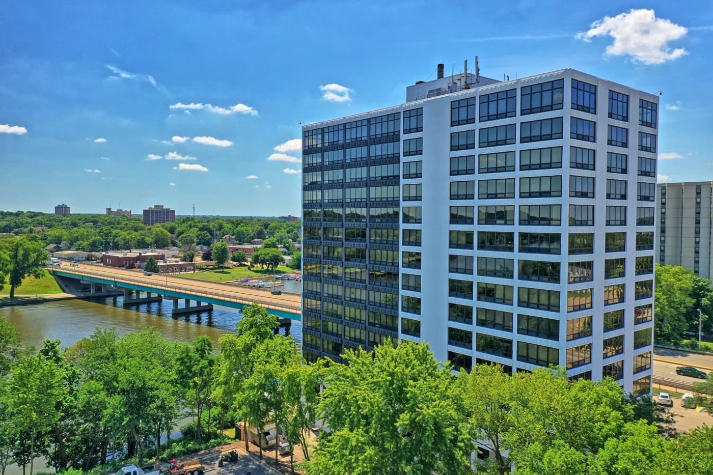 Rock River Tower  - Apartment - 5