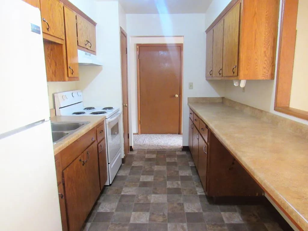 HALSTED PARK APARTMENTS AND TOWNHOMES - Apartment - 17