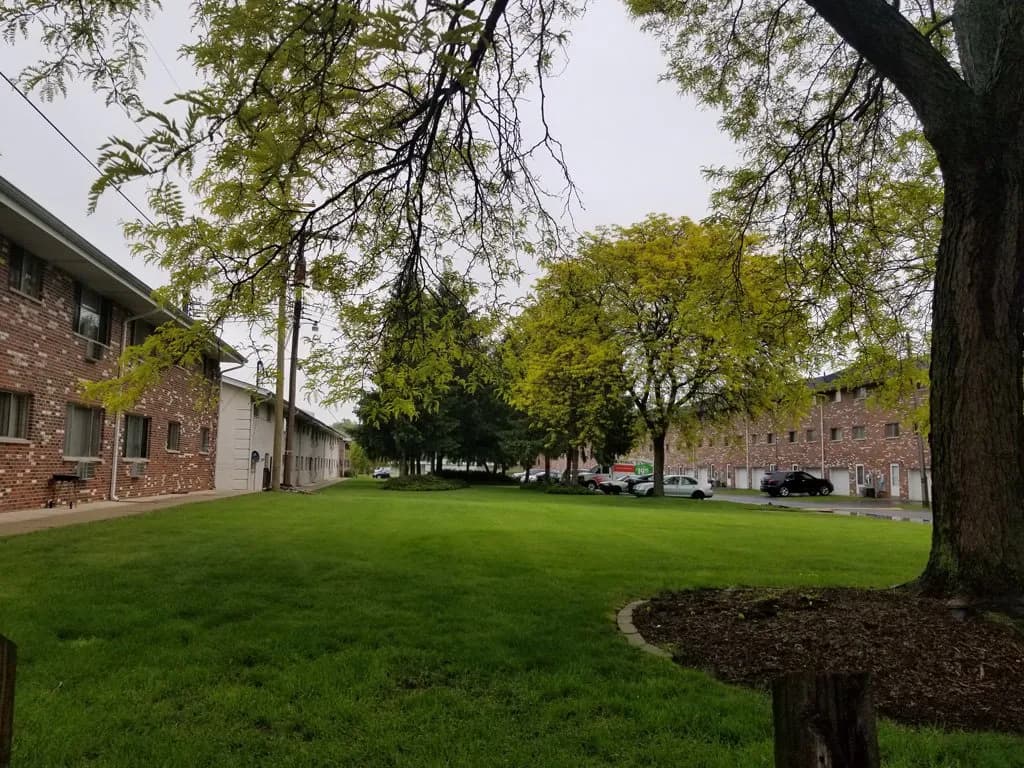 HALSTED PARK APARTMENTS AND TOWNHOMES - Apartment - 11