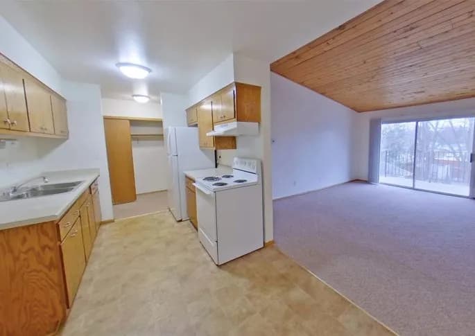 FOREST VIEW APARTMENTS - Apartment - 10