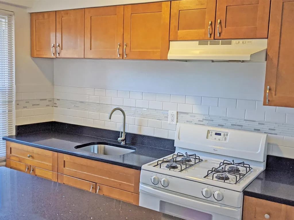 Rockford apartments for rent - Property image - MAIN STREET APARTMENTS - 3