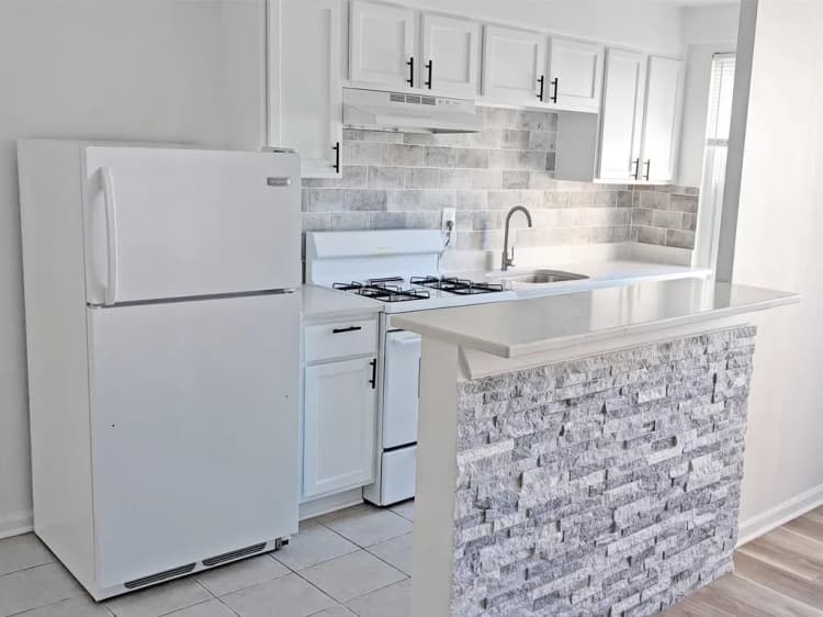 Rockford apartments for rent - image - 20-8-1920w.webp