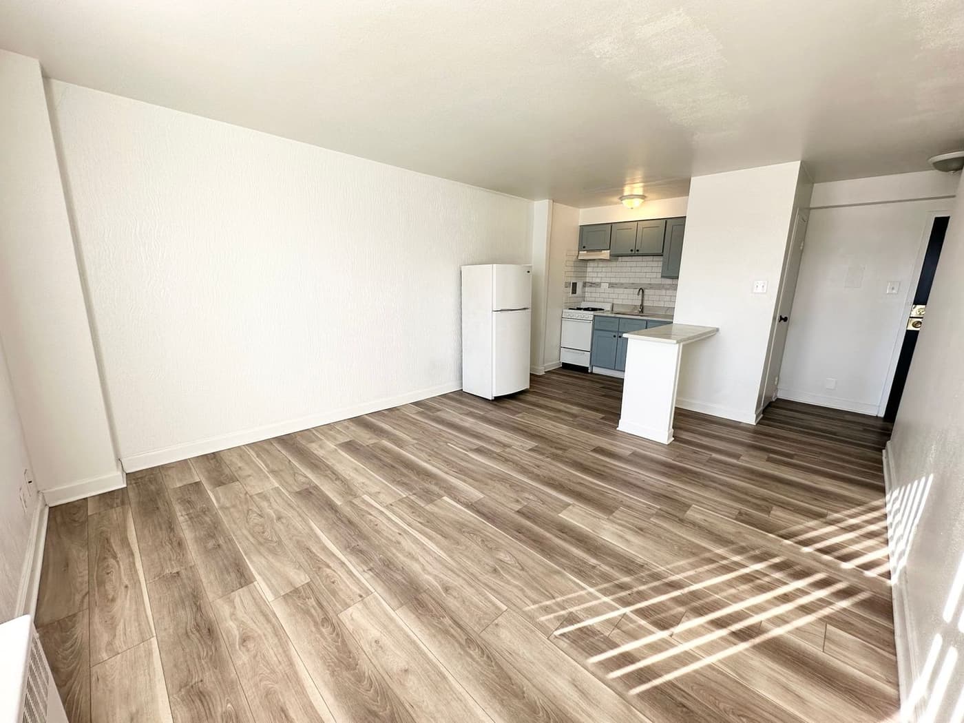 MAIN STREET APARTMENTS - Apartment - 36