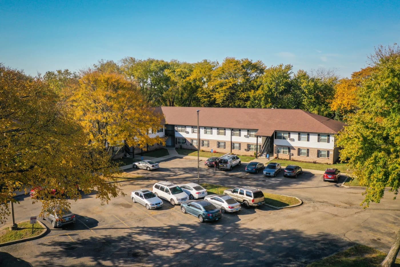 Rockford apartments for rent - Property image - HERSHEY MANOR APARTMENTS - 3