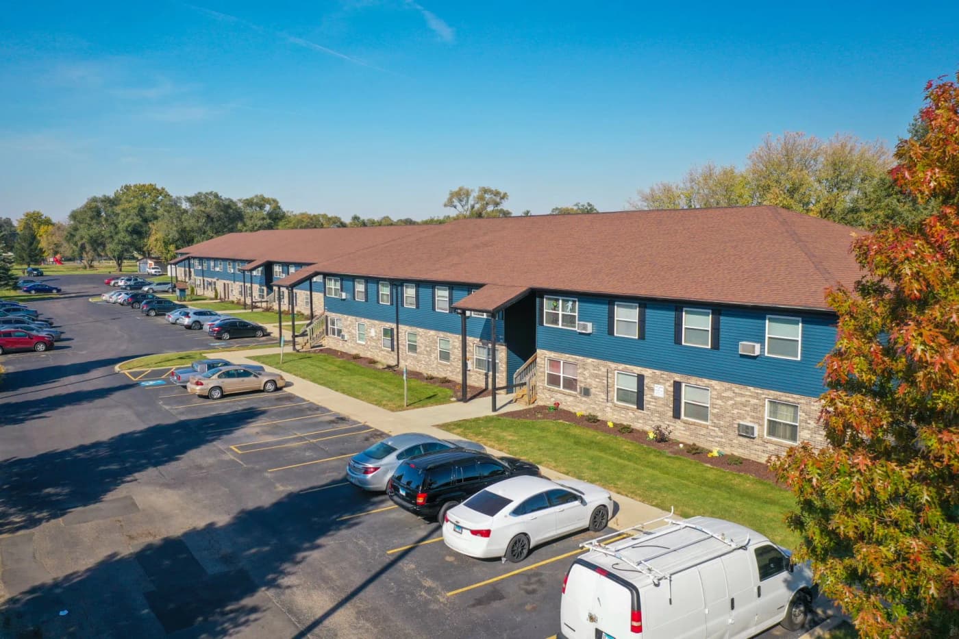 Rockford apartments for rent - Property image - KEMPER MANOR APARTMENTS - 3