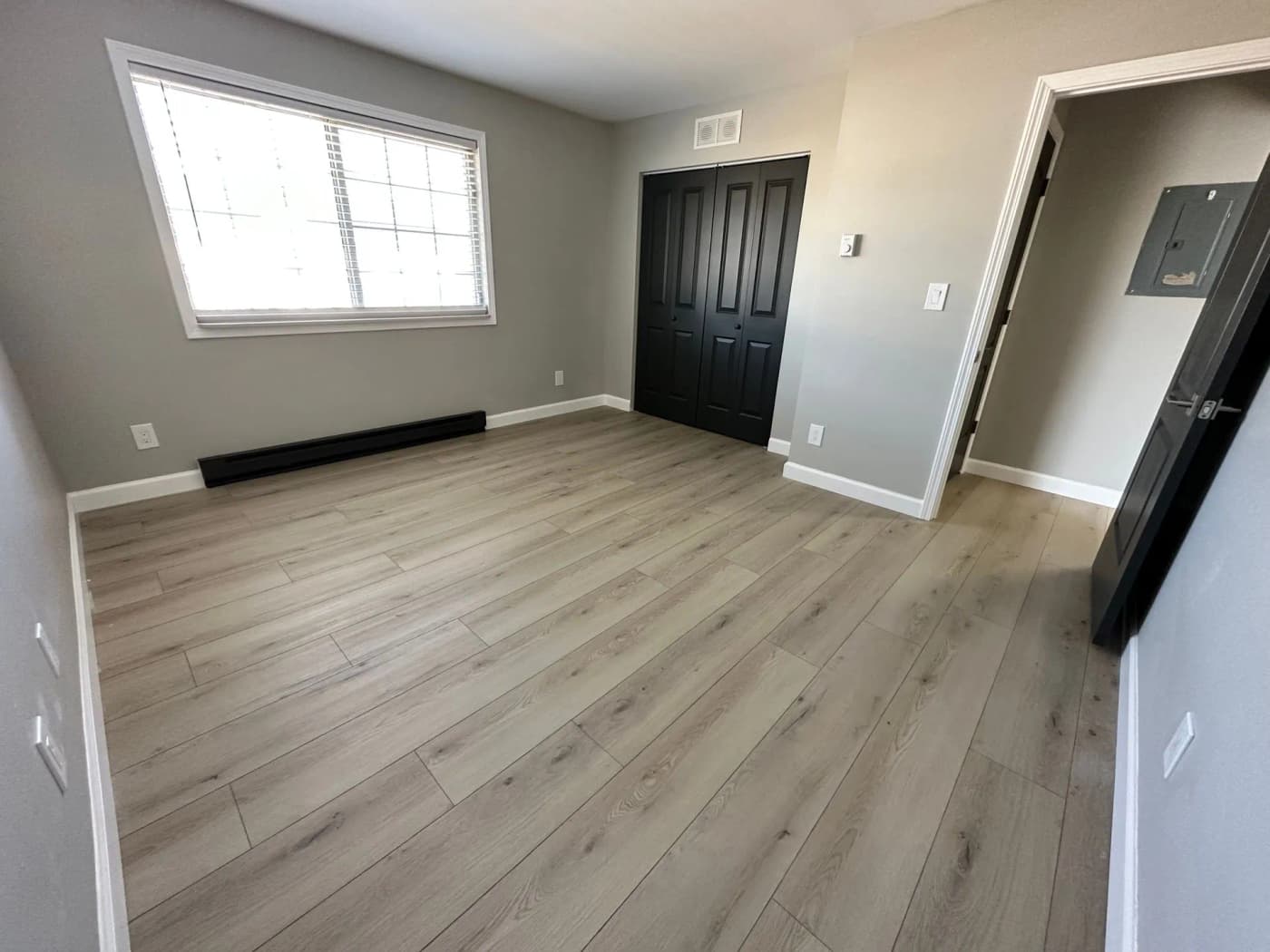 BRECKENRIDGE APARTMENTS - Apartment - 14