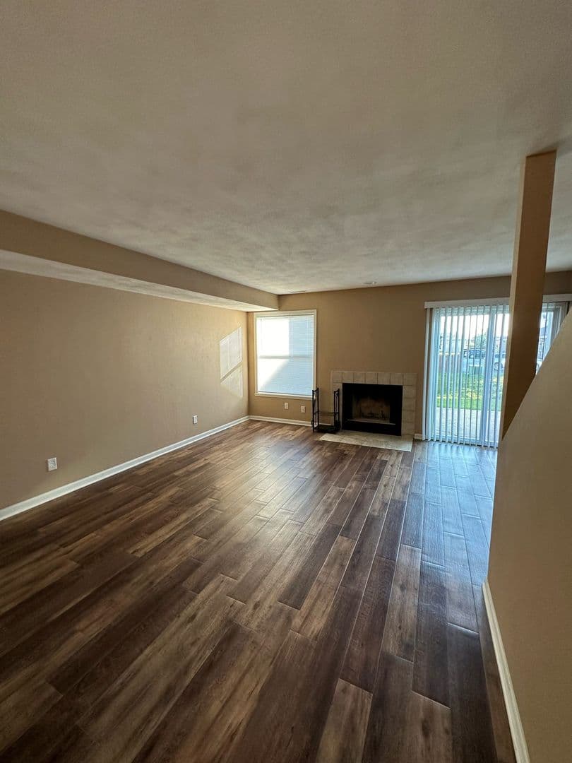 Rockford apartments for rent - image - large_8.jpeg