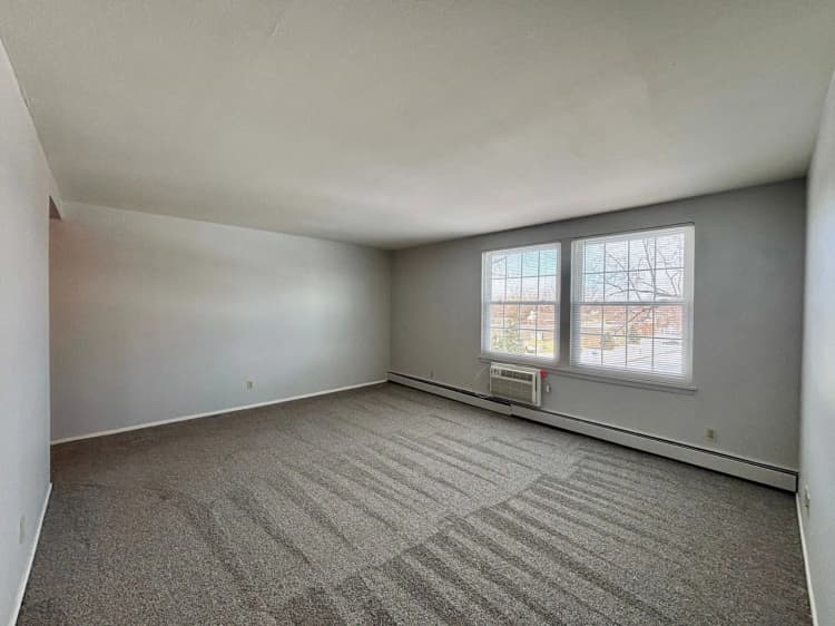 Rockford apartments for rent - image - 002041-1920w.webp
