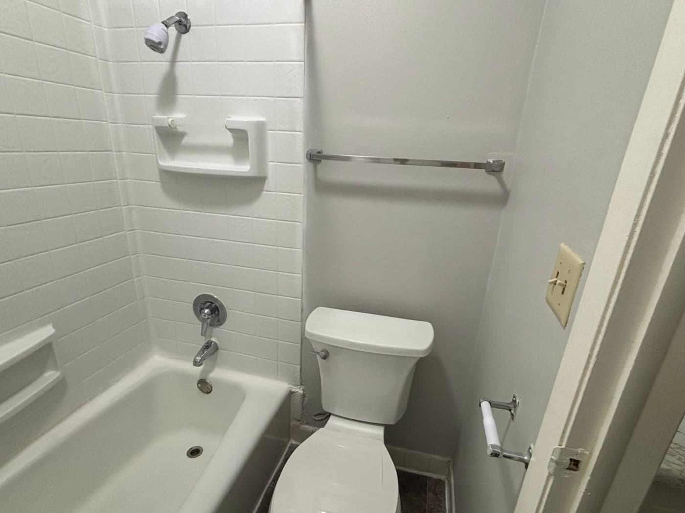 The Arbors - Rockford - Apartment - 62