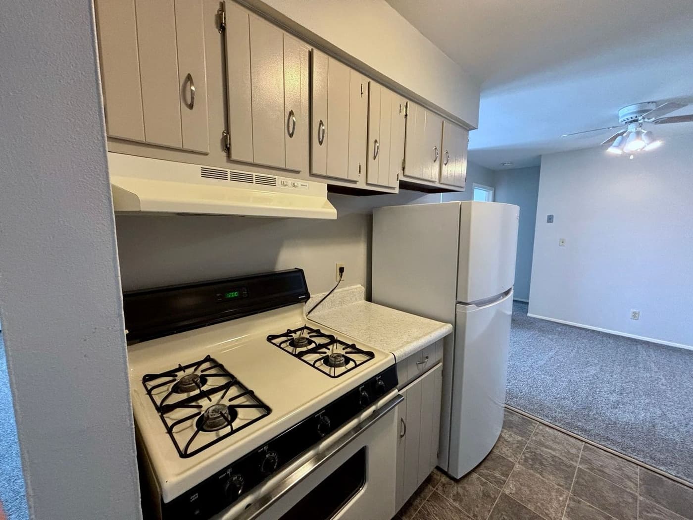 The Arbors - Rockford - Apartment - 29