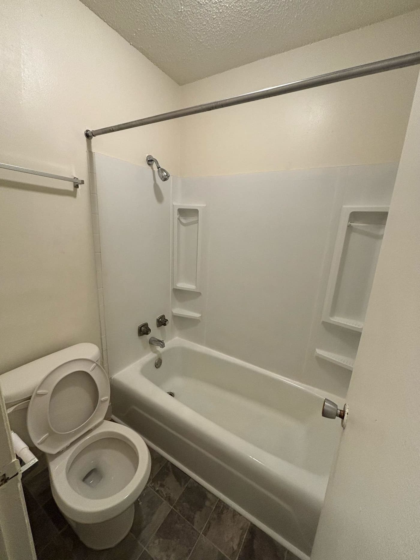The Arbors - Rockford - Apartment - 68