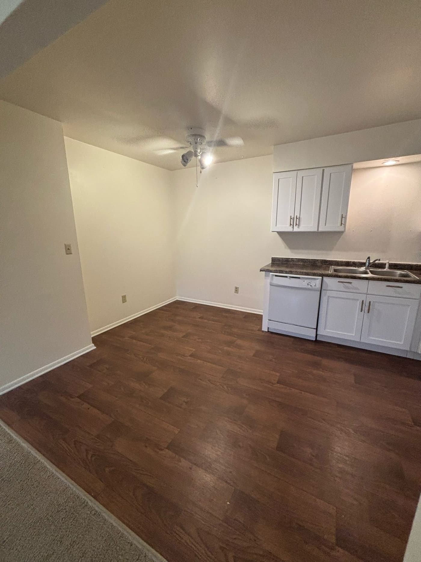 The Arbors - Rockford - Apartment - 32