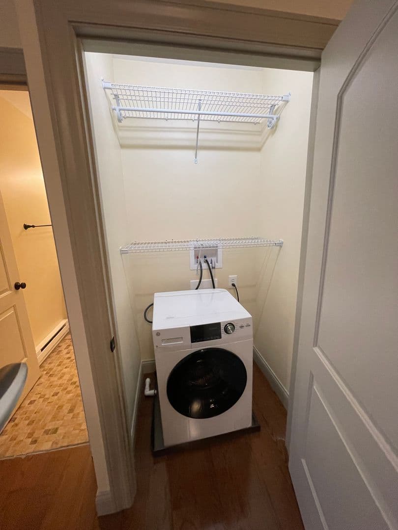 undefined apartments for rent - image - large (16).jpg - 3