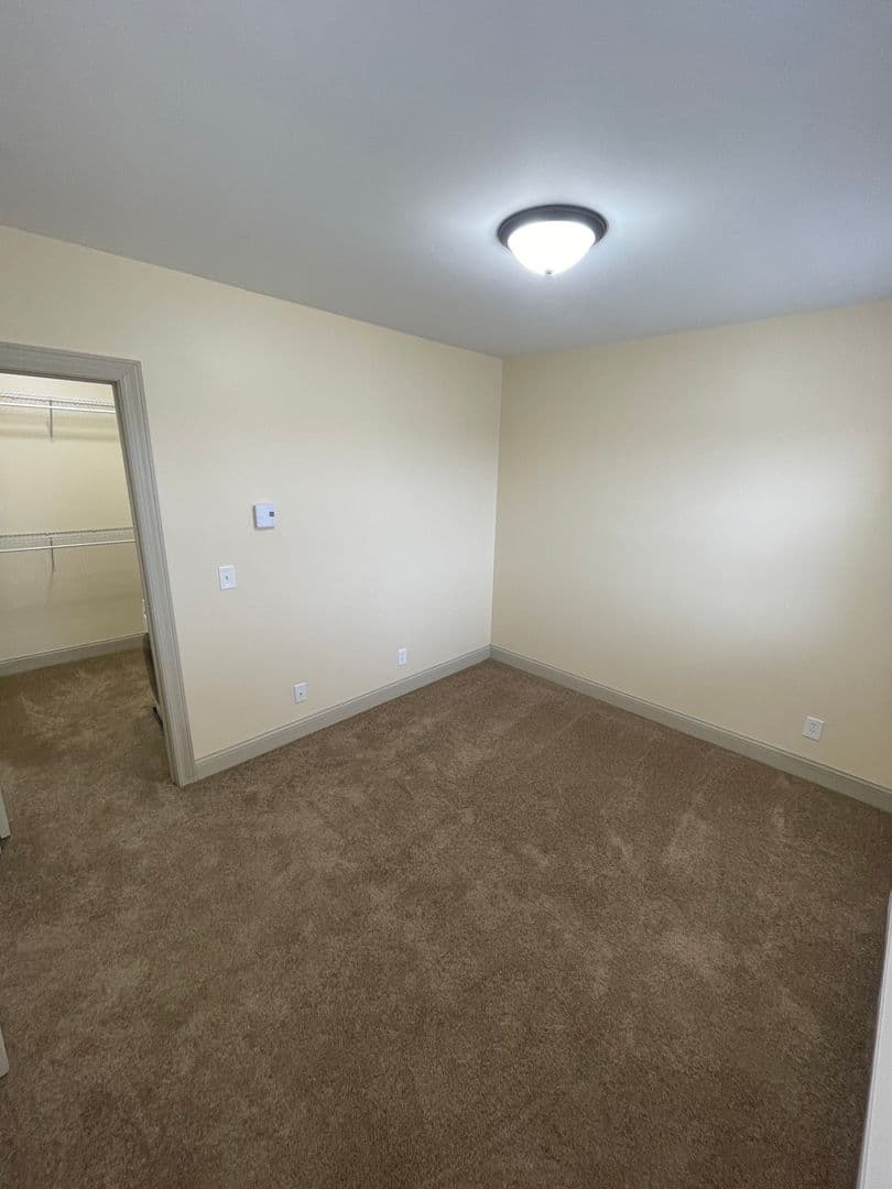 undefined apartments for rent - image - large (8).jpg - 3