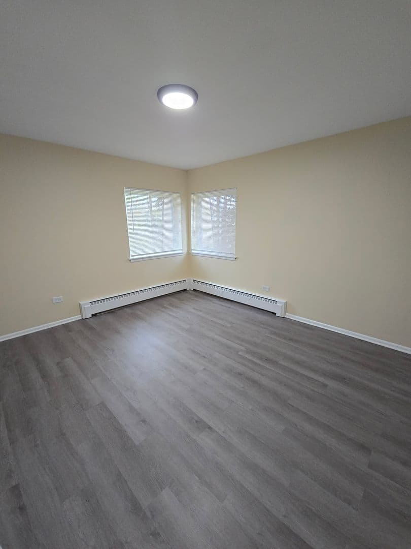 undefined apartments for rent - image - large (3).jpg - 1