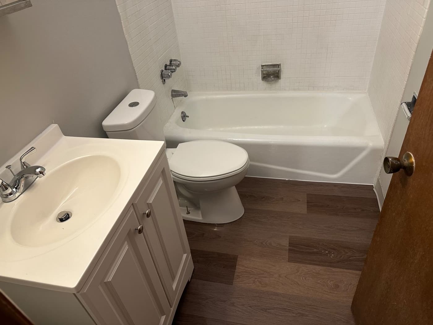 undefined apartments for rent - image - large (9).jpeg - 0