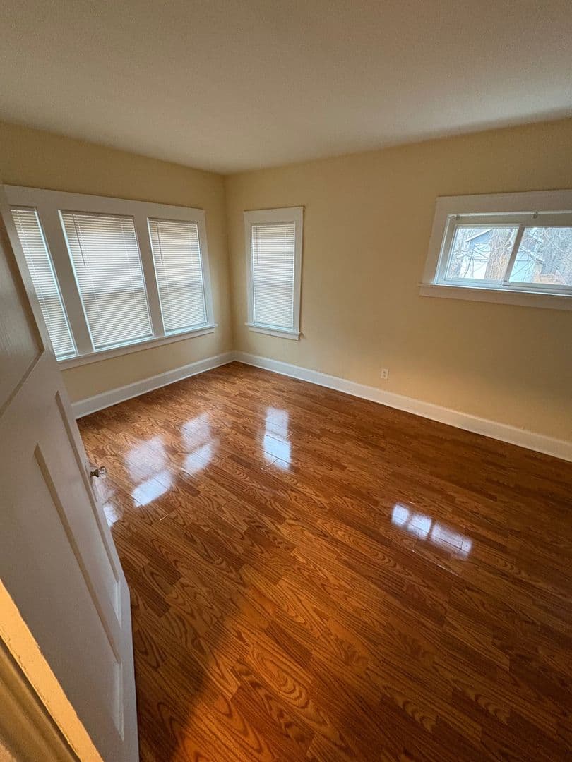 undefined apartments for rent - image - large.jpeg - 3