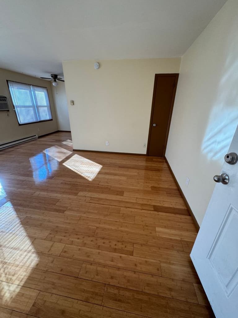 undefined apartments for rent - image - large (10).jpeg