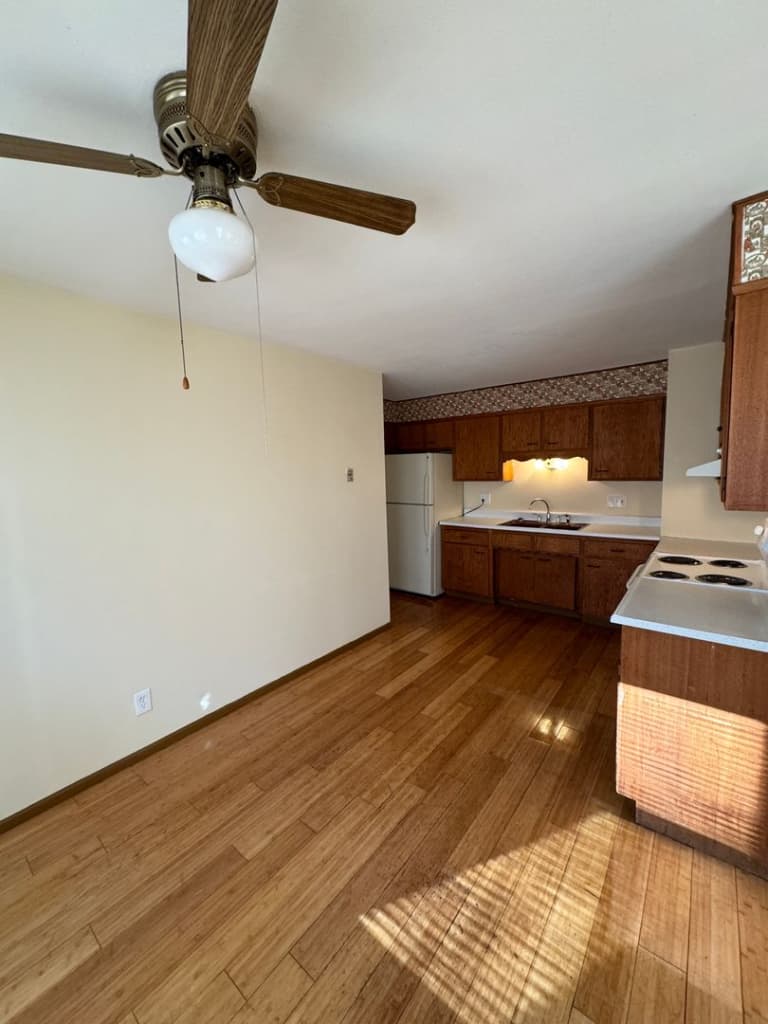undefined apartments for rent - image - large (8).jpeg