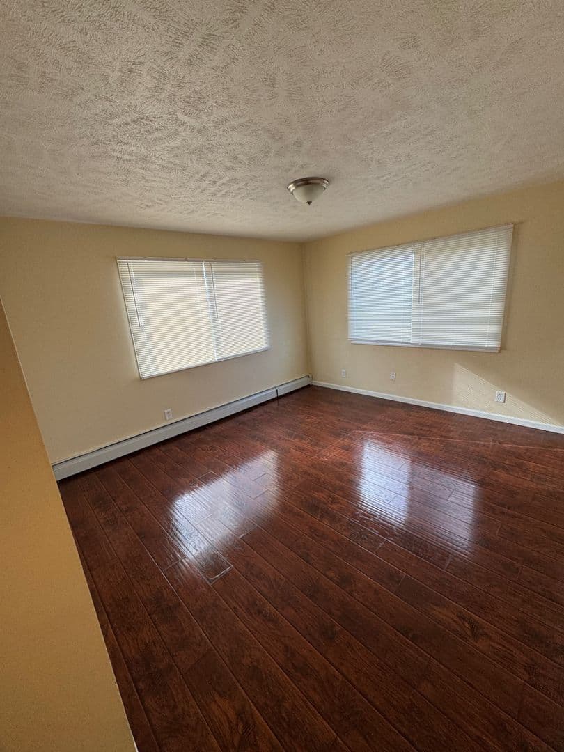 3120 Meriday Ln - Apartment - 4