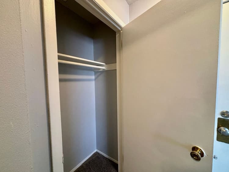 undefined apartments for rent - image - large.jpg_12.jpeg