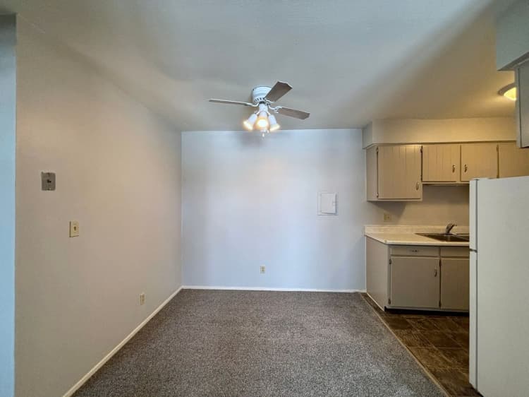 undefined apartments for rent - image - large.jpg_17.jpeg