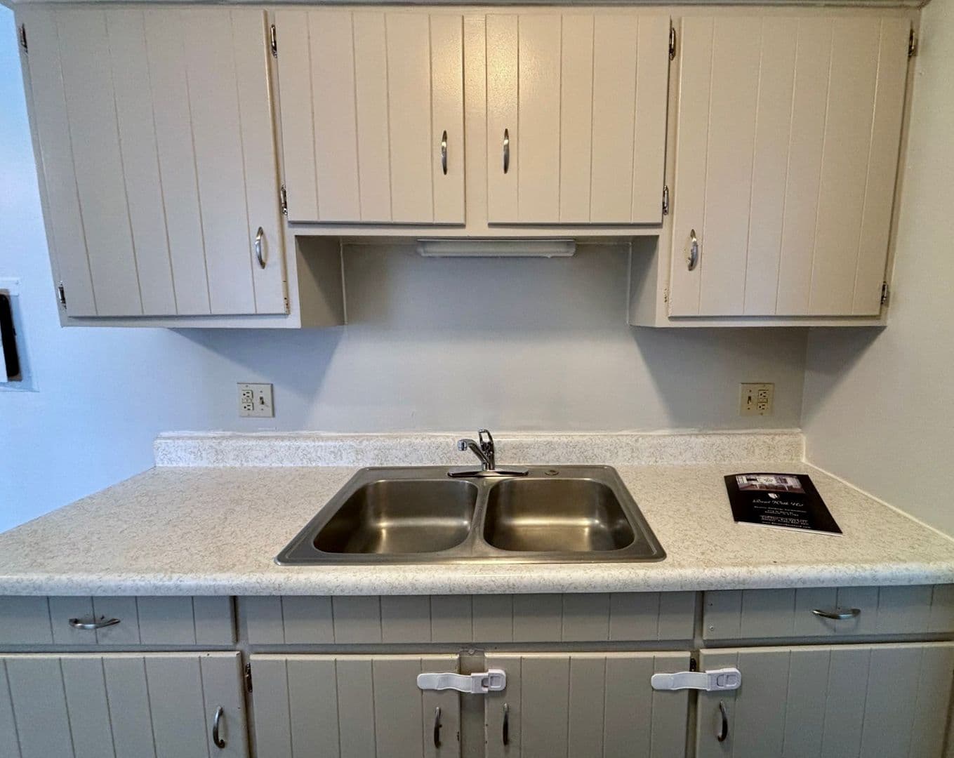 undefined apartments for rent - image - large.jpg_18.jpeg - 2