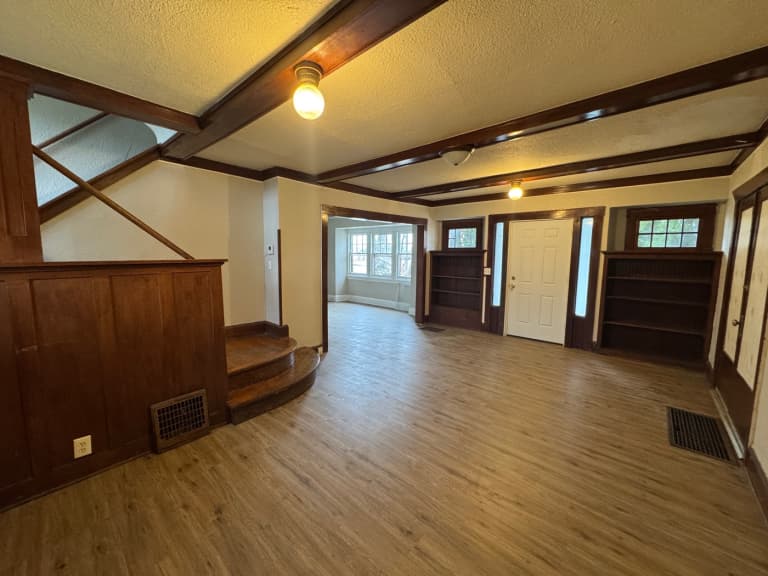 undefined apartments for rent - image - fe02e29d79674caab4918376fd36ced5.jpg
