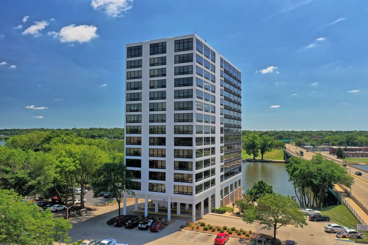Rockford apartments for rent - Property image - Rock River Tower - 2