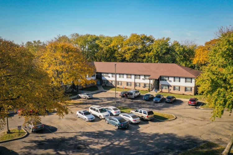Rockford apartments for rent - image - Manor-79-1920w.webp