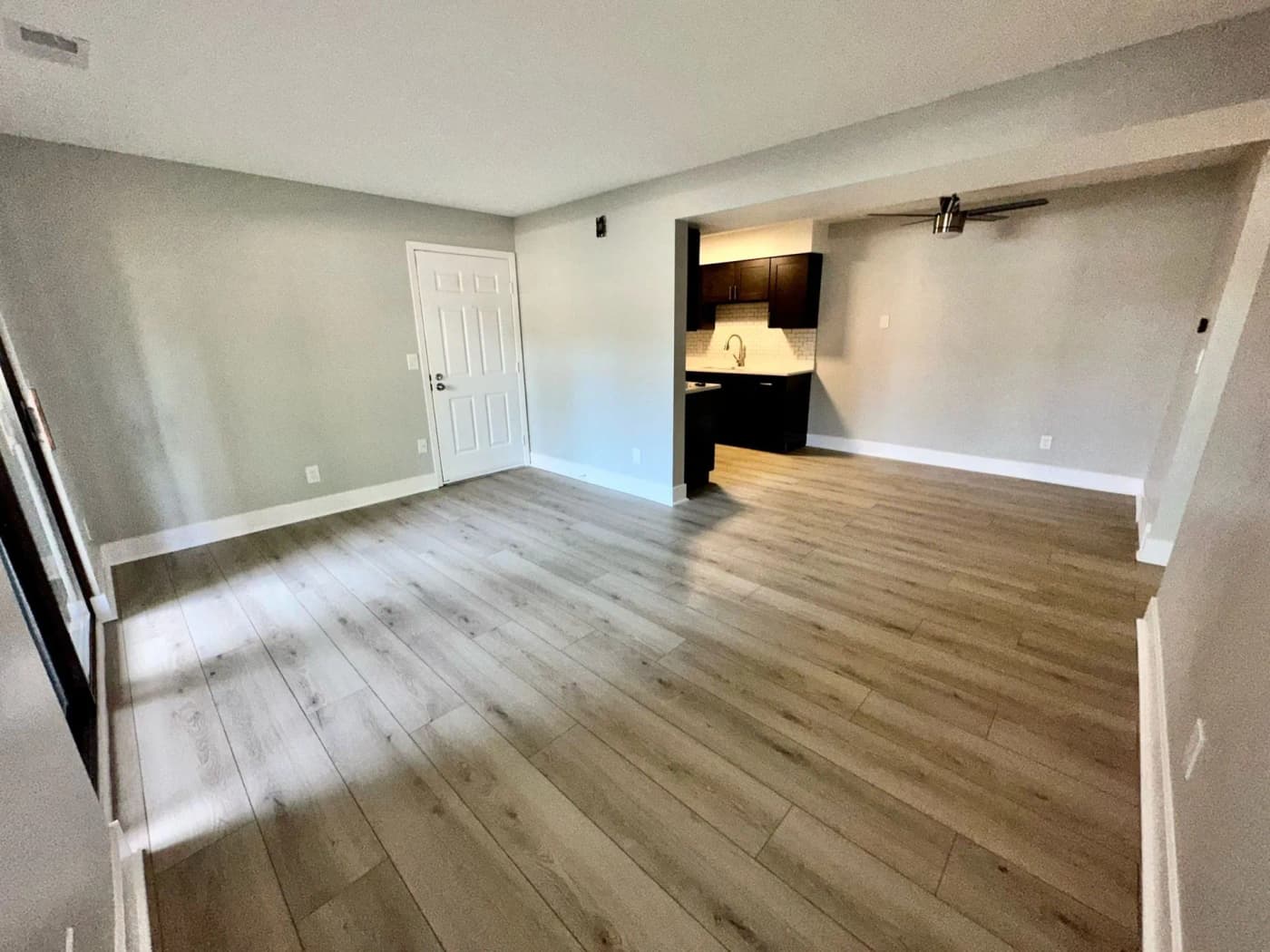 Rockford apartments for rent - Property image - Cherryvale Apartments - 3