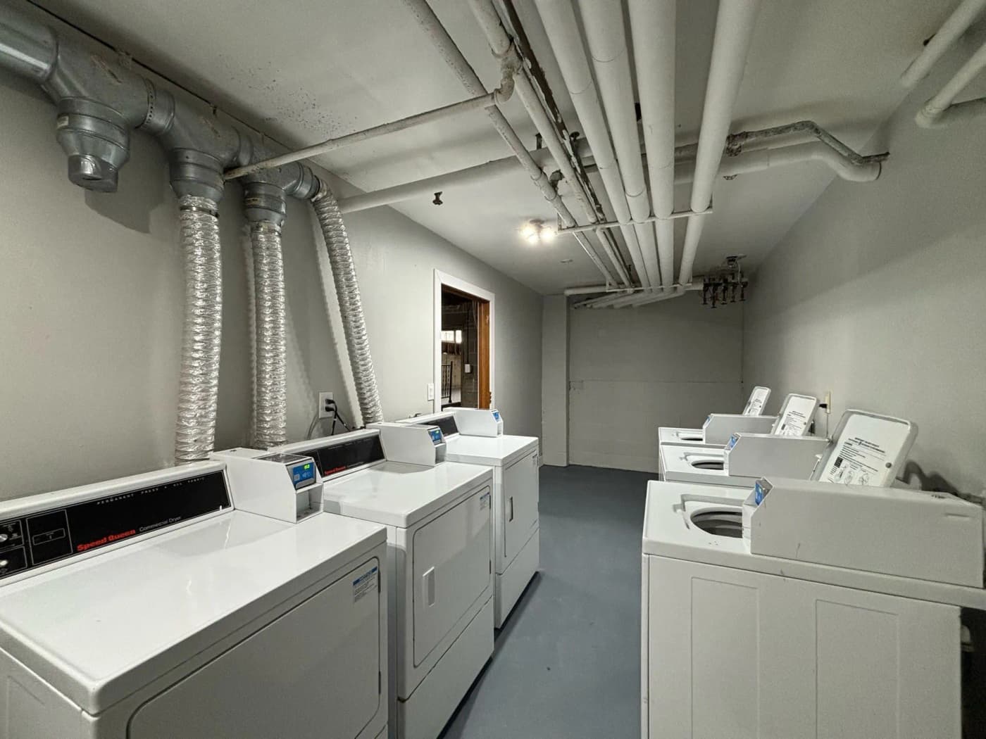 Rockford apartments for rent - Property image - The Arbors - Rockford - 3