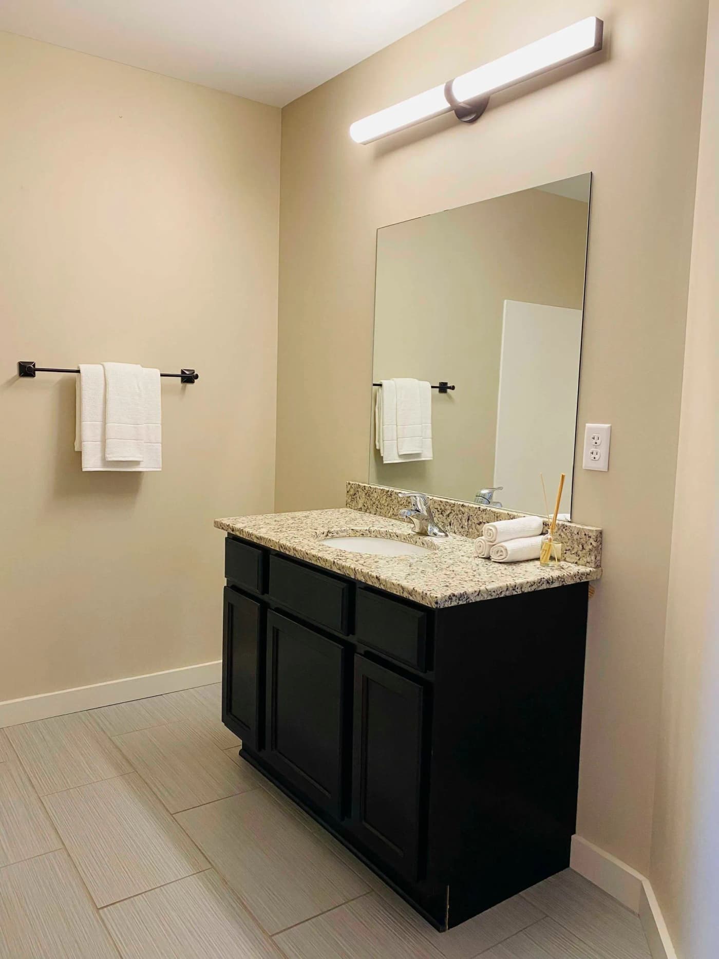 Rockford apartments for rent - Property image - Burnham Lofts - 2