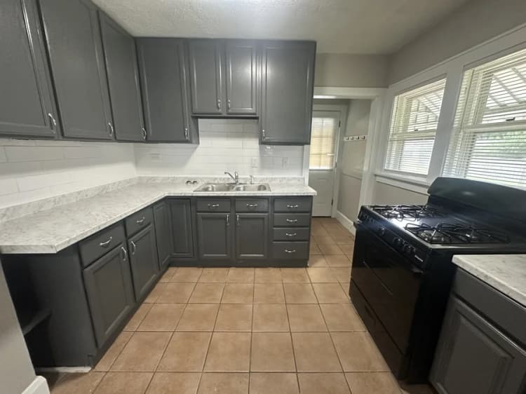 Rockford apartments for rent - image - image-4.jpg