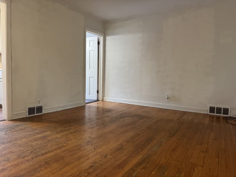 undefined apartments for rent - image - 1bd427d11aa34dc29e9f64c0f6f9cdce.jpg