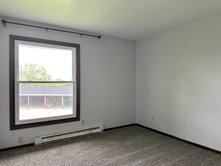 undefined apartments for rent - image - 81b683b80ff4414aa931df76c75ca758.jpg